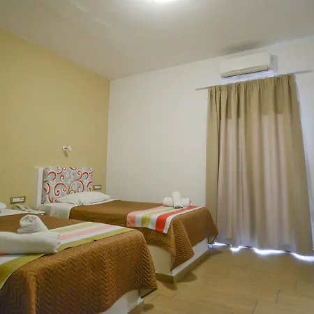 Omiros Hotel Mesariá