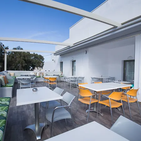 Hotel Omiros Mesariá