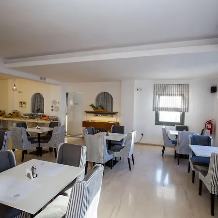 Hotel Omiros Mesaria