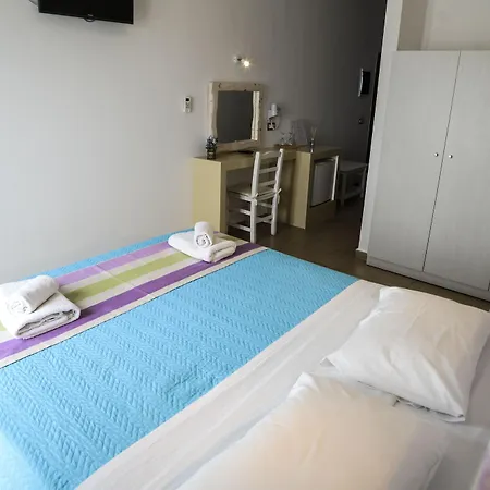 Hotel Omiros Mesariá