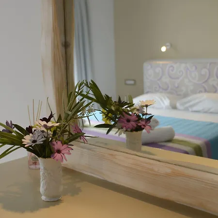 Hotel Omiros