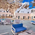 Omiros Hotell 4*