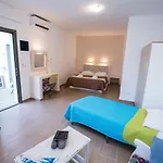Omiros Hotell Mesaria