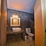Hotell Omiros 4*