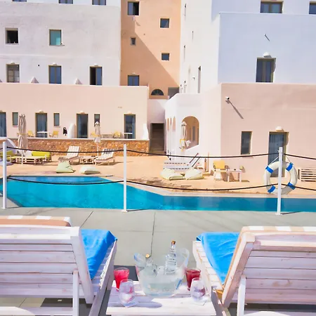 Omiros Hotell 4*