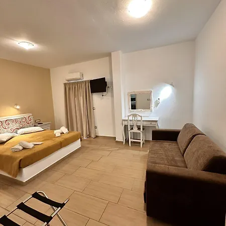 Omiros Hotell 4*