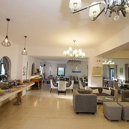 Omiros Hotel Mesaria